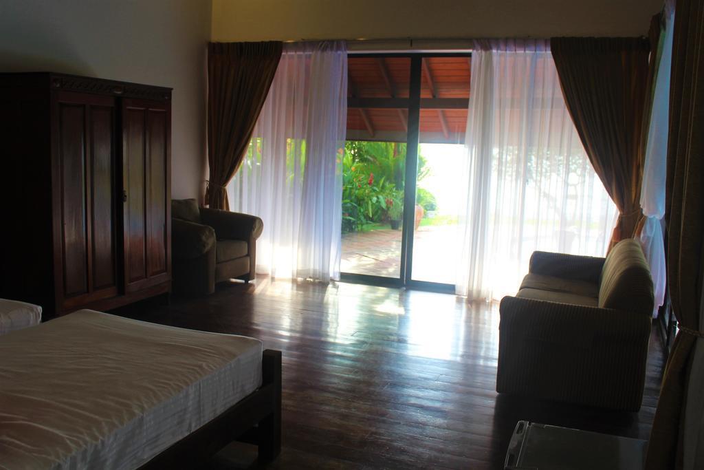 Blue Water Villa พิลิยันเดเล ภายนอก รูปภาพ