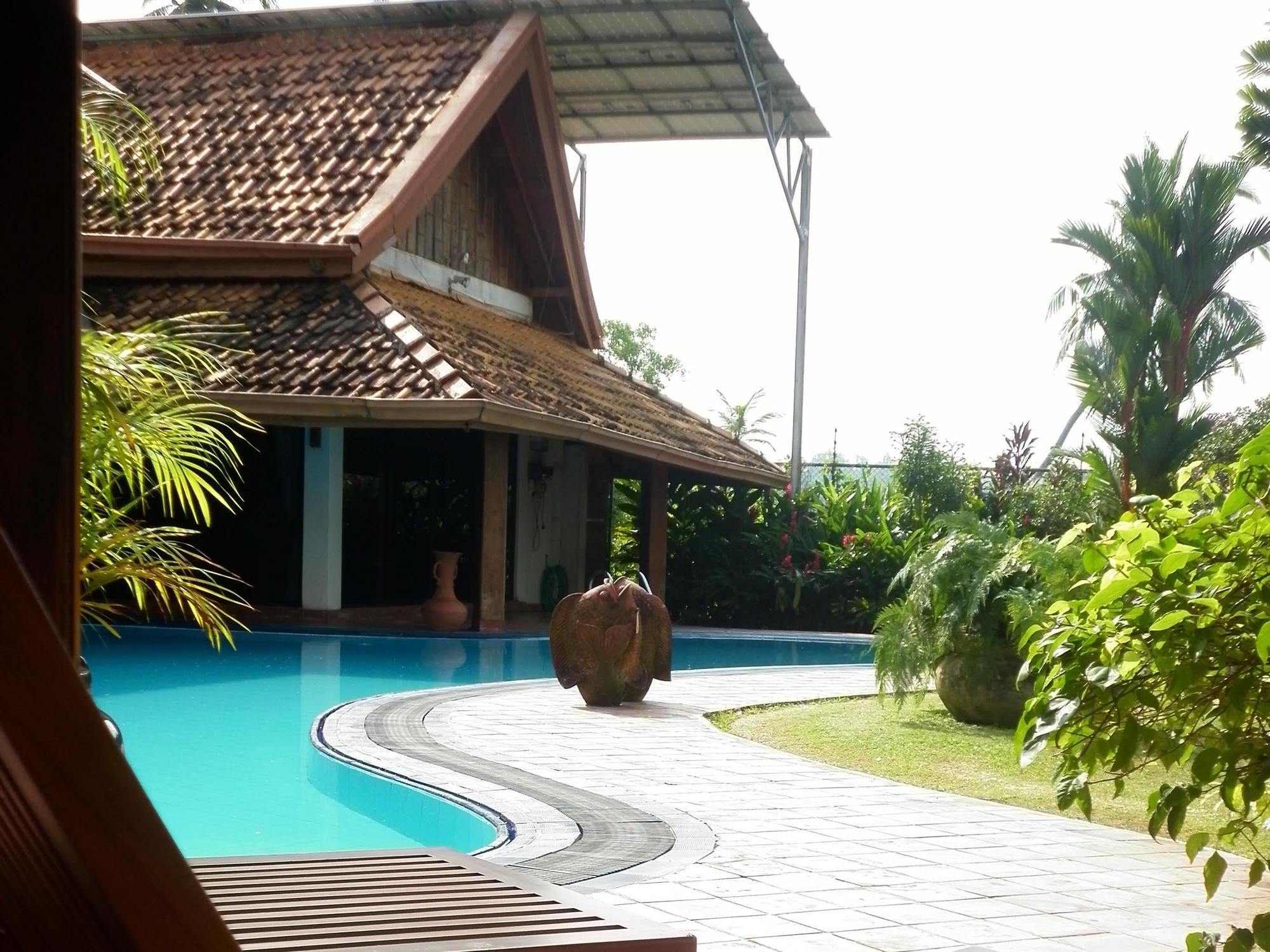 Blue Water Villa พิลิยันเดเล ภายนอก รูปภาพ